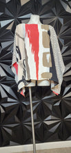 Load image into Gallery viewer, Chicos printed poncho top           sz untagged, Best fitting sz lrg-1x
