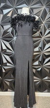 Load image into Gallery viewer, Fashion Nova feather tube dress      sz
