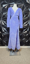 Load image into Gallery viewer, Purple iridecent sequin dress          sz 16, best fit sz lrg (12)

