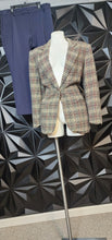 Load image into Gallery viewer, Sag Harbor Houndstooth print blazer           sz 14
