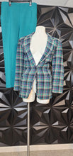 Load image into Gallery viewer, Courtenay Plaid print blazer             sz untagged, best fit sz 10
