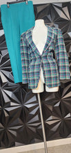 Load image into Gallery viewer, Courtenay Plaid print blazer             sz untagged, best fit sz 10
