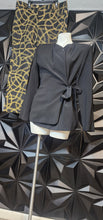 Load image into Gallery viewer, Chain link pant/tie blazer 2 piece set        sz 12
