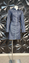 Load image into Gallery viewer, Lee denim dress/duster        sz large
