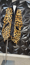 Load image into Gallery viewer, Cheetah print poncho          sz one size
