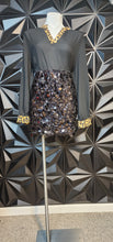 Load image into Gallery viewer, Black big sequin skirt            sz 2xl
