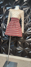 Load image into Gallery viewer, H&amp;M zig zag fit and flare skirt       sz large

