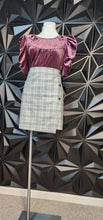 Load image into Gallery viewer, Loft plaid print  skirt           sz 12
