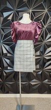 Load image into Gallery viewer, Loft plaid print  skirt           sz 12

