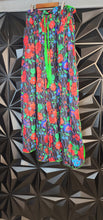 Load image into Gallery viewer, Floral wide leg pant            sz lrg-2x

