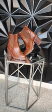 Load image into Gallery viewer, Princess Polly rustic heel boots       sz 9

