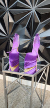 Load image into Gallery viewer, Fashion Nova purple platform heels        sz 9
