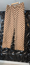Load image into Gallery viewer, Birch &amp; Stone box print pants          sz xl

