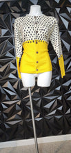 Load image into Gallery viewer, Polka dot cardigan         sz med-lrg
