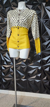 Load image into Gallery viewer, Polka dot cardigan         sz med-lrg
