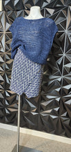 Load image into Gallery viewer, Loft navy and white skirt            sz xl (14)
