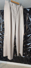 Load image into Gallery viewer, Nine west houndstooth wide leg pant           sz xl
