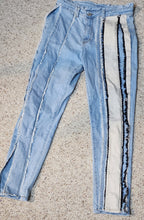 Load image into Gallery viewer, Shein distress front jeans         sz large, 8/10
