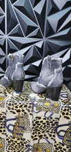 Load image into Gallery viewer, Unbranded stonewash denim booties         sz 38= 7 us
