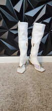 Load image into Gallery viewer, New Azaelea Wang white high top sandals         sz 7.5
