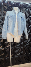 Load image into Gallery viewer, Denim distressed jacket        sz lrg-1x
