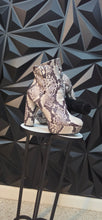 Load image into Gallery viewer, Bamboo reptile print heels        sz 8.5
