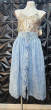 Load image into Gallery viewer, Vintage stonewash skirt           sz untagged, best fit sz 12/14
