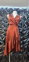Load image into Gallery viewer, Melonie rust dress             sz 10
