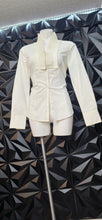 Load image into Gallery viewer, NWT    loft plelated blouse         sz 6
