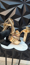 Load image into Gallery viewer, So Me rose gold platform heels          sz 10 (read disclaimer)
