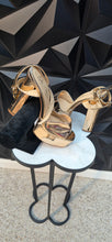 Load image into Gallery viewer, So Me rose gold platform heels          sz 10 (read disclaimer)
