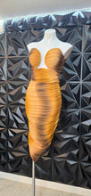 Load image into Gallery viewer, Blanc ruche 2 toned dress            sz medium, best fitting sz small

