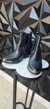 Load image into Gallery viewer, Catherine open side booties             sz 8
