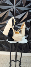 Load image into Gallery viewer, Sam Edelman chunky platform heels             sz 8.5
