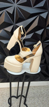 Load image into Gallery viewer, Sam Edelman chunky platform heels             sz 8.5
