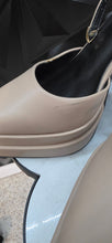 Load image into Gallery viewer, Brand new Berness platform chunky heels           sz 9   disclaimer: please read
