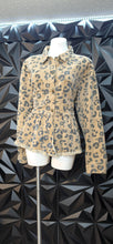 Load image into Gallery viewer, Mudpies cheetah print fit and flare jacket             sz xl
