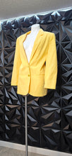 Load image into Gallery viewer, Sag harbor Yellow blazer               sz 12
