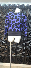 Load image into Gallery viewer, Liz Claiborne spotted top           sz 10
