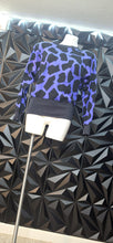 Load image into Gallery viewer, Liz Claiborne spotted top           sz 10
