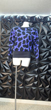 Load image into Gallery viewer, Liz Claiborne spotted top           sz 10

