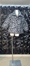 Load image into Gallery viewer, Laura Ashley jacket             sz 2x
