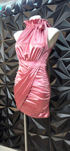 Load image into Gallery viewer, NWT Glamaker pink bodycon dress          sz small
