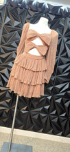 Load image into Gallery viewer, Mable bow dress        sz medium
