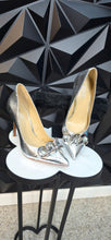 Load image into Gallery viewer, Michael Kors silver heels            sz 6.5
