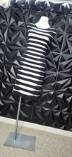 Load image into Gallery viewer, Calvin Klein stripe bodycon dress           sz large
