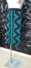 Load image into Gallery viewer, Ashro printed skirt        sz lrg, best fitting sz 16/18
