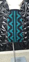 Load image into Gallery viewer, Ashro printed skirt        sz lrg, best fitting sz 16/18
