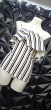 Load image into Gallery viewer, Banana Republic stripe ruffed top        sz small
