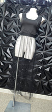 Load image into Gallery viewer, Sheer bottom top       sz lrg
